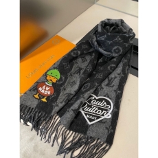 Louis Vuitton Scarf